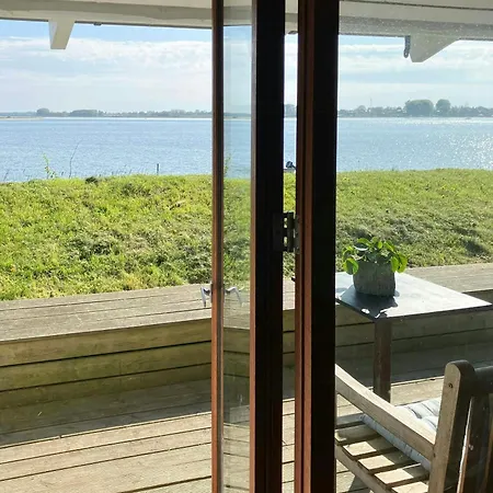 Fisherman's House By Lillebaelt With A Unique View * Haderslev