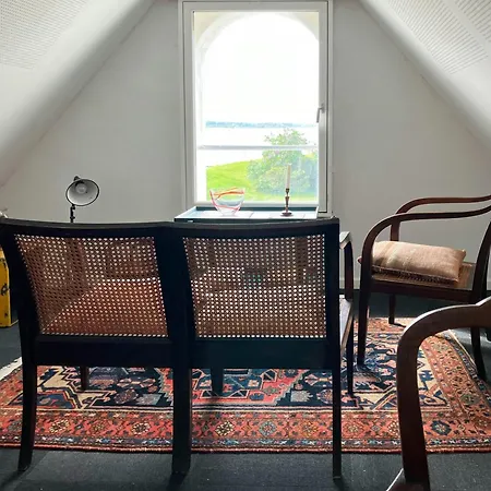 Fisherman's House By Lillebaelt With A Unique View *