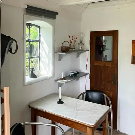 Fisherman's House By Lillebaelt With A Unique View 哈泽斯莱乌