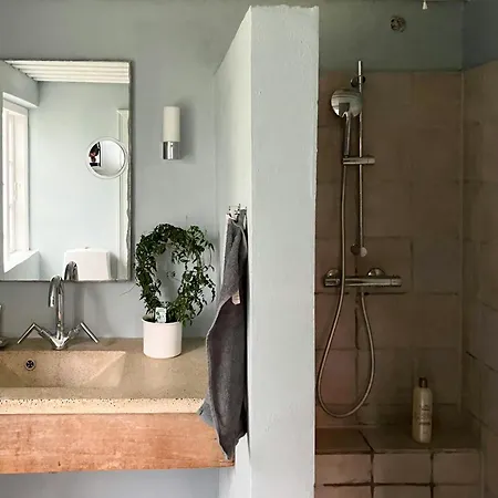 別荘 Fisherman's House By Lillebaelt With A Unique View ハザスレウ