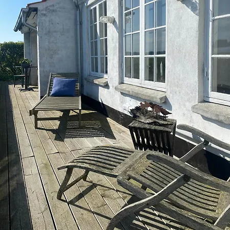 Fisherman's House By Lillebaelt With A Unique View *